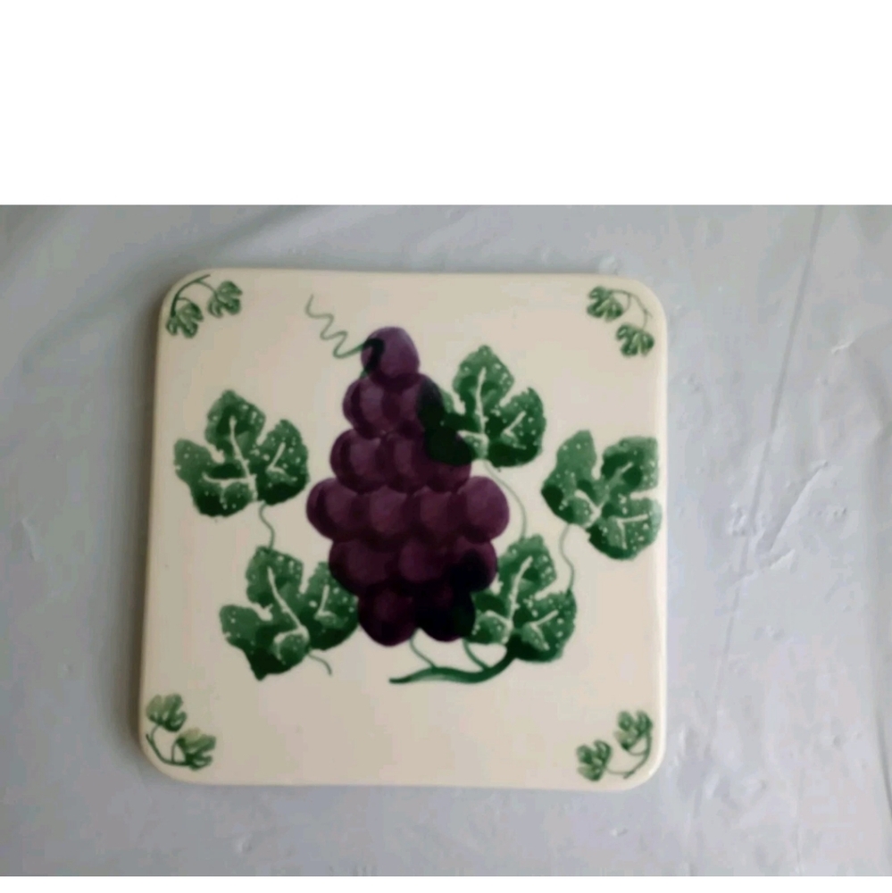 Vintage Grape Ceramic Trivet/Hot Pad 7.25"X 7.25" White/Purple/Green
